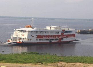 Barco Hospital São João XXIII retorna a Silves com serviços de saúde para comunidades ribeirinhas