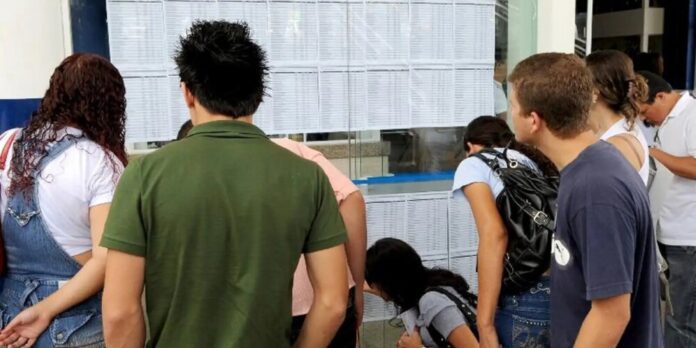 Cursinhos populares podem se inscrever na Rede Nacional do MEC até o dia 27