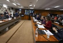 Senadores cobram CVM por suposta omissão no caso do Banco Master