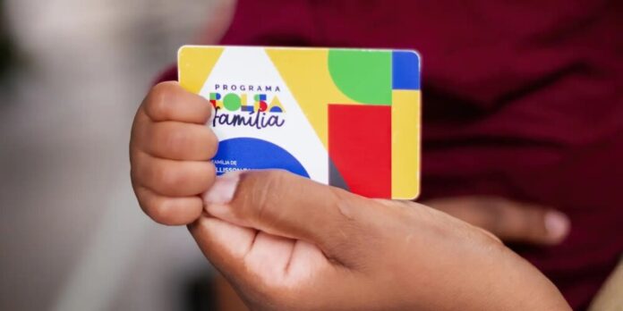 Caixa inicia pagamento do Bolsa Família para beneficiários com NIS final 7 nesta terça (24)