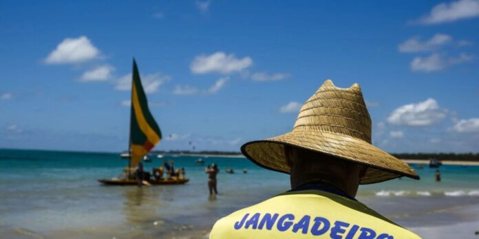 Senado aprova novas regras para empresas de turismo receptivo