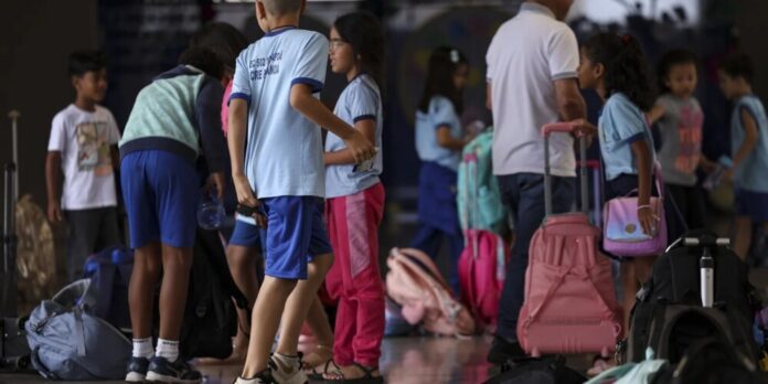 Um em cada quatro alunos da rede pública brasileira estuda em tempo integral