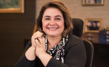 Única mulher na disputa pelo governo, Professora Maria do Carmo faz homenagem a mulheres fortes do Amazonas