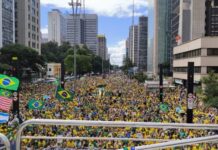 Ato da direita contra Lula e ministros reúne cerca de 20,4 mil pessoas na Paulista, diz USP