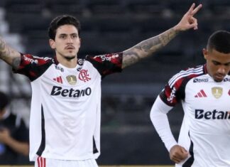 Sob o olhar de Ancelotti, Flamengo atropela o Botafogo pelo Brasileirão