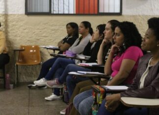 Cursinhos populares têm prazo estendido para aderir à rede de apoio federal do MEC