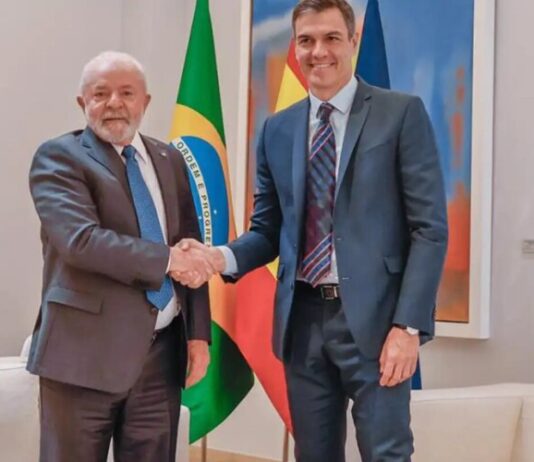 Lula aceita convite e confirma viagem à Espanha em abril para encontro com Pedro Sánchez