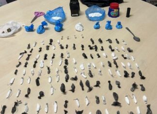 Homem escapa de abordagem no Centro de Manaus e abandona entorpecentes durante fuga