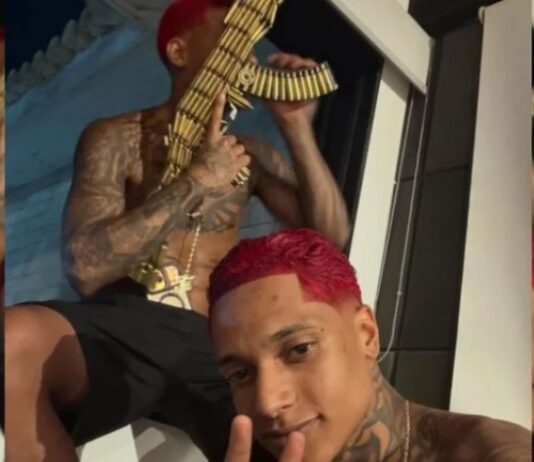 Mesmo foragido, Oruam lança clipe com tornozeleira e referências ao crime