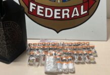PF prende mulher com 45 ampolas de Mounjaro escondidas em bagagem em Manaus