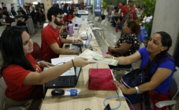 Governador interino Roberto Cidade destaca ampliação da cidadania no interior durante abertura do ‘Registre-se em Manaus’