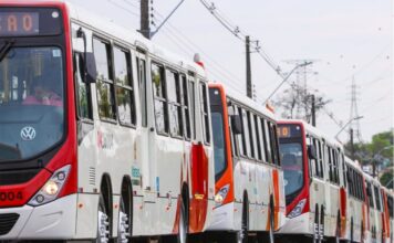 Suspensão de greve garante circulação de ônibus em Manaus nesta sexta-feira após acordo sindical