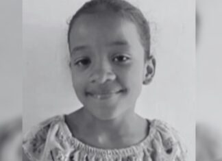 Criança de 11 anos morre após ser jogada em piscina mesmo dizendo que tinha medo de água