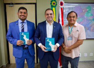 Governador Roberto Cidade assina convênio para repasse da segunda parcela para elaboração do Plano Diretor da Bacia Hidrográfica do Rio Tarumã-Açu