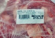 Suspeito é flagrado tentando furtar peça de carne escondida na roupa dentro de supermercado