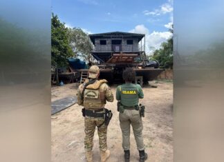 Estaleiro suspeito de fornecer equipamentos para garimpo ilegal é interditado na zona oeste de Manaus