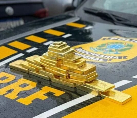 PRF apreende barras de ouro avaliadas em R$ 10 milhões em veículo na BR-174