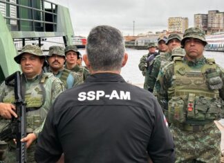 SSP-AM envia efetivo e lancha blindada para reforçar segurança em Parintins