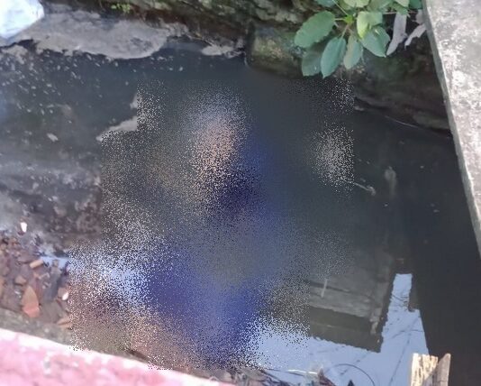 Corpo de homem com mãos amarradas e sinais de degolamento é achado em bueiro na Compensa