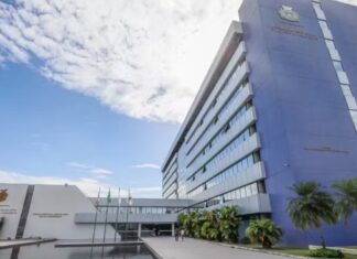Após ação do Solidariedade, Dino suspende regra e Aleam terá nova eleição