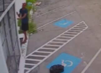 Homem é flagrado furtando fiação elétrica de loja de bolsas em Manaus