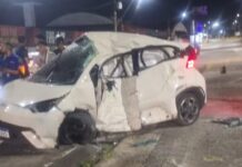 Jovem de 29 anos morre após carro ficar destruído em acidente no bairro Flores, em Manaus