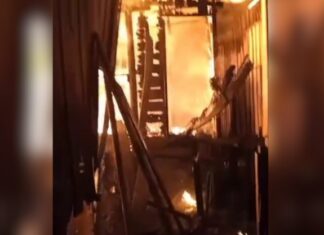 Casa é consumida pelas chamas em incêndio de grandes proporções em Manacapuru