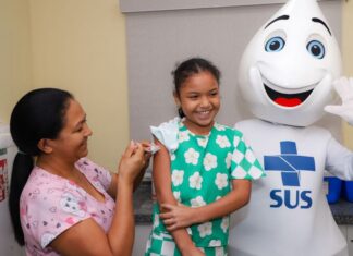 Dia D da vacinação mobiliza postos neste sábado para atualizar caderneta de menores de 15 anos
