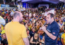 Roberto Cidade participa de ato que confirma Fausto Júnior na disputa à reeleição para deputado federal Roberto Cidade participa de ato que confirma Fausto Júnior na disputa à reeleição para deputado federal