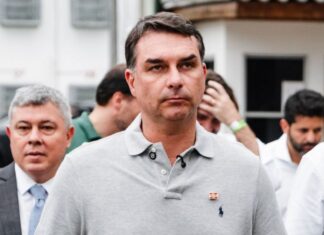 Flávio Bolsonaro tem filiação ao PL alterada e não consegue registrar candidatura à Presidência
