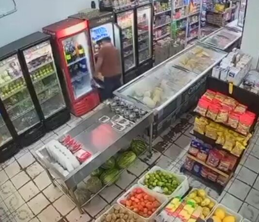 Homem furta duas manteigas “Cabeça de Touro” que custam até R$ 70 cada em Manaus; assista!
