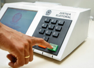 TSE promove programação nacional para reforçar transparência da urna eletrônica