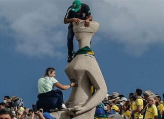 “Débora do batom” aguarda há quase 1 ano decisão do STF sobre mudança de regime
