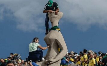 “Débora do batom” aguarda há quase 1 ano decisão do STF sobre mudança de regime