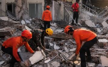 Terremoto de magnitude 7,7 deixa ao menos 47 mortos na Indonésia; 2 mil pessoas estão desalojadas
