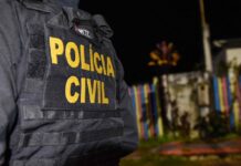 Recém-nascida de 23 dias é localizada em calçada após mãe ser atraída por supostas doações