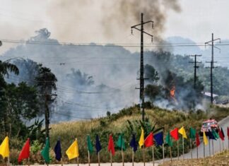 Fumaça intensa encobre trecho da AM-070 durante incêndio nesta segunda-feira