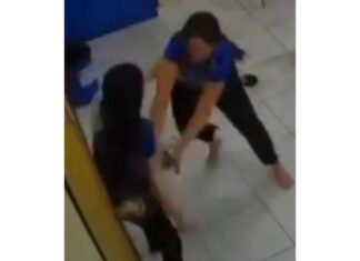 Professora é at4c4da por aluna dentro da escola, que revela: “não gostava dela”