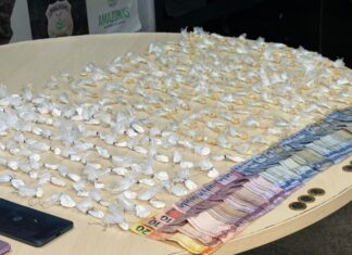 ROCAM flagra “Loirinho” com cocaína, maconha e balança de precisão no Centro de Manaus