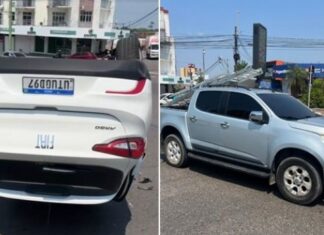 Carro de aplicativo capota e fica destruído após bater em S10 no Parque 10 em Manaus