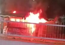 Incêndio destrói ponto de venda de lanches ao lado de hospital em Itacoatiara